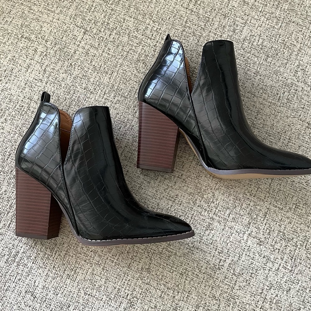 Black Crocodile Print Booties